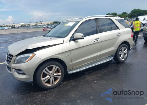 2012 Mercedes-Benz Ml 350 4Matic z USA, uszkodzony, nr VIN 4JGDA5HB5CA090936